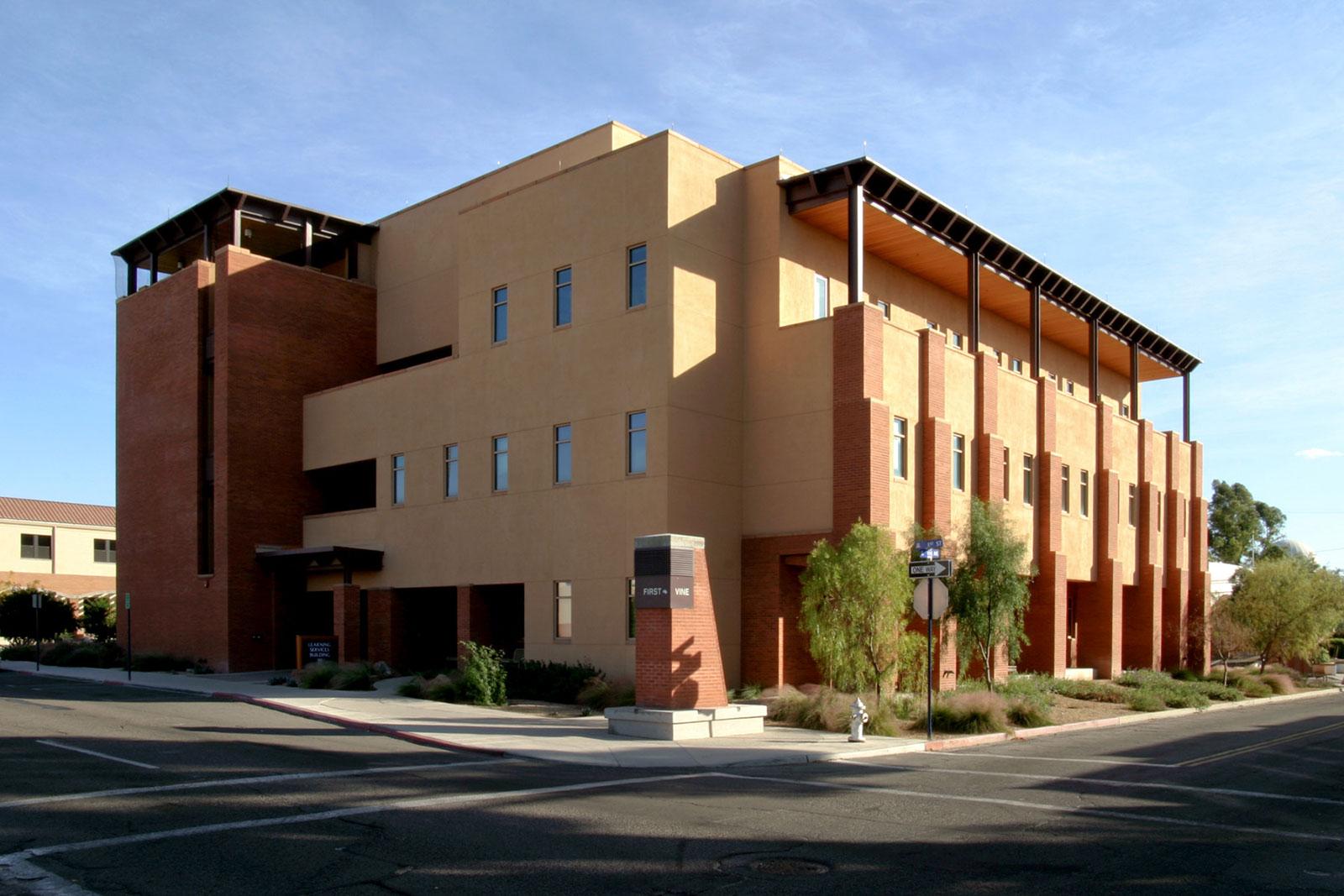 University of Arizona Learning Services Building